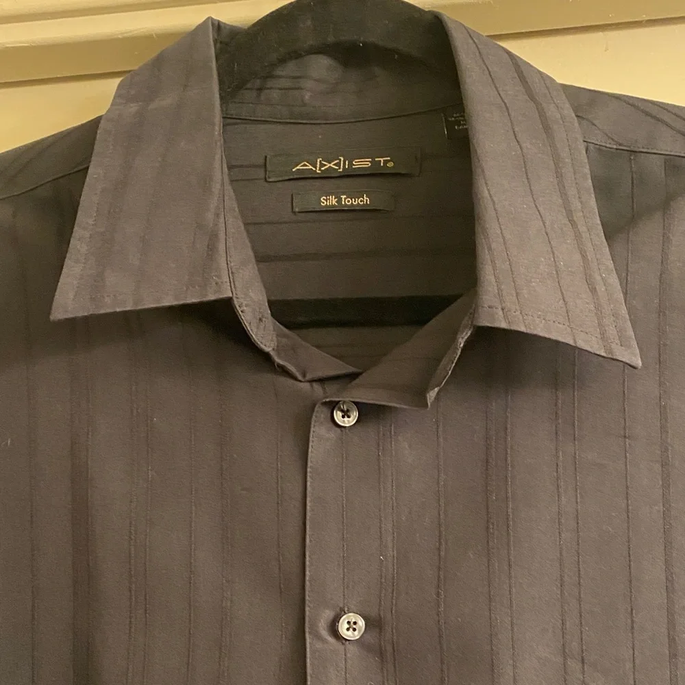 Axist Men's Black Short Sleeve Button Down Shirt - Picture 5 of 5